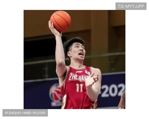 余嘉豪护框效率数据 欧洲联赛历练对防守意识提升